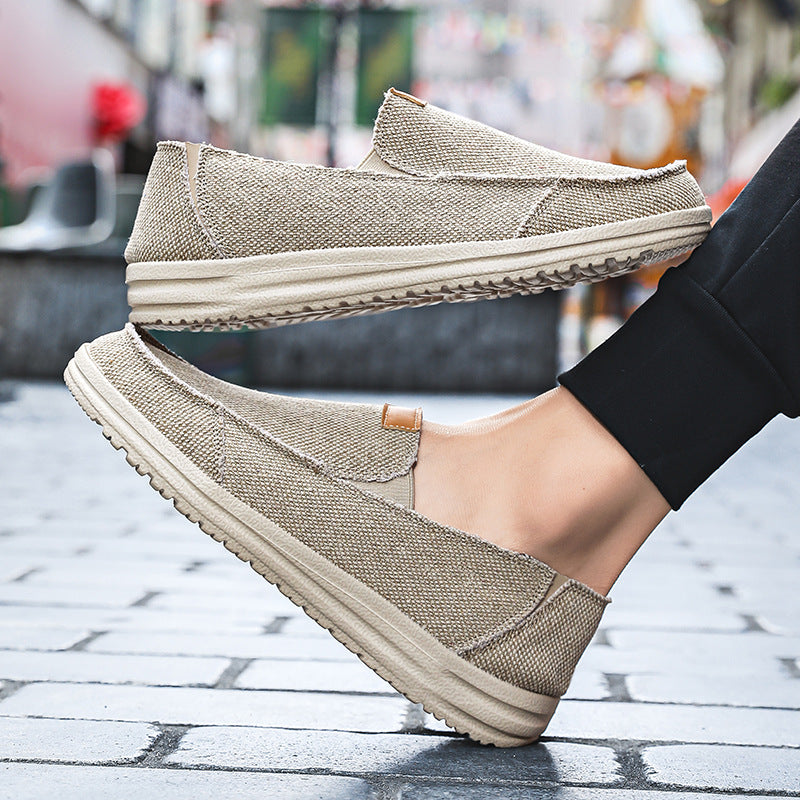 Damen Freizeitliche Slipper mit elastischen Einsätzen und rutschfester Sohle
