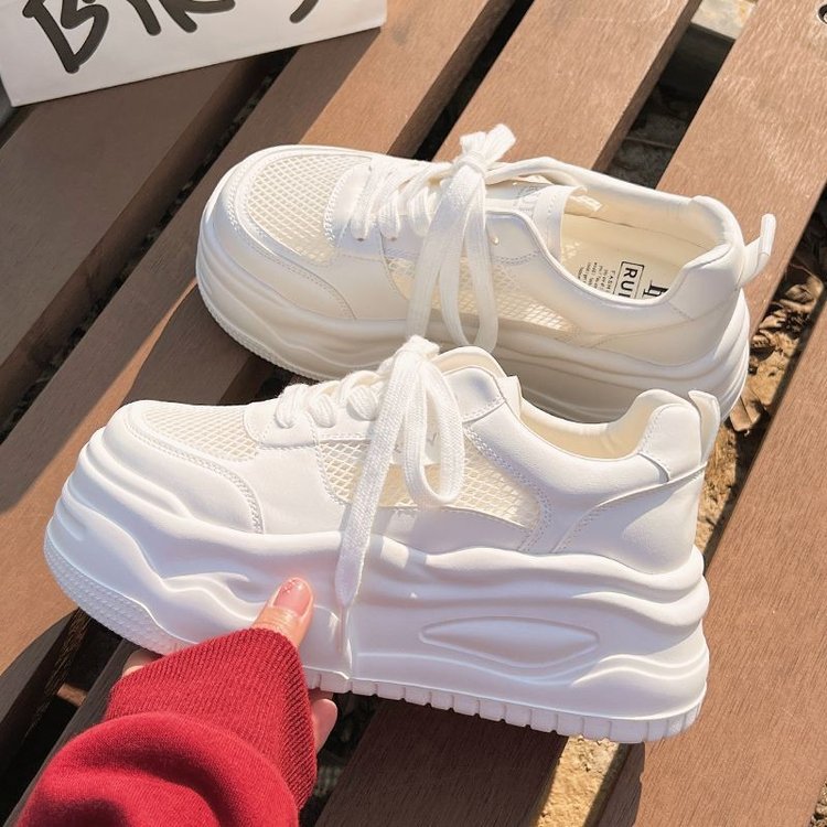 Damen Plateau-Sneaker mit atmungsaktivem Netzmaterial und innovativer Laufsohle