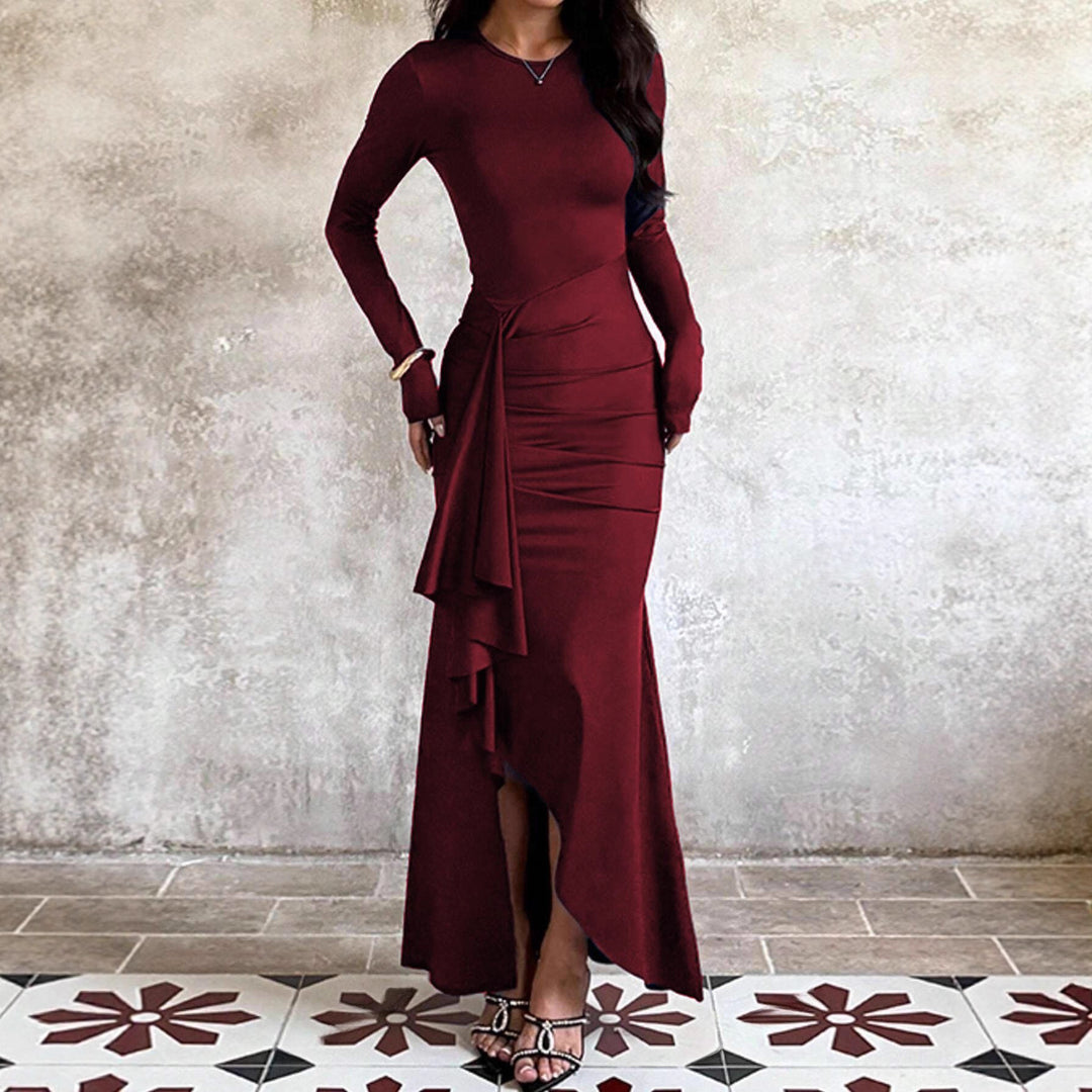 Damen nan eng anliegendes Abendkleid mit langen Ärmeln, geraffter Taille und asymmetrischem Volant Shop Nory