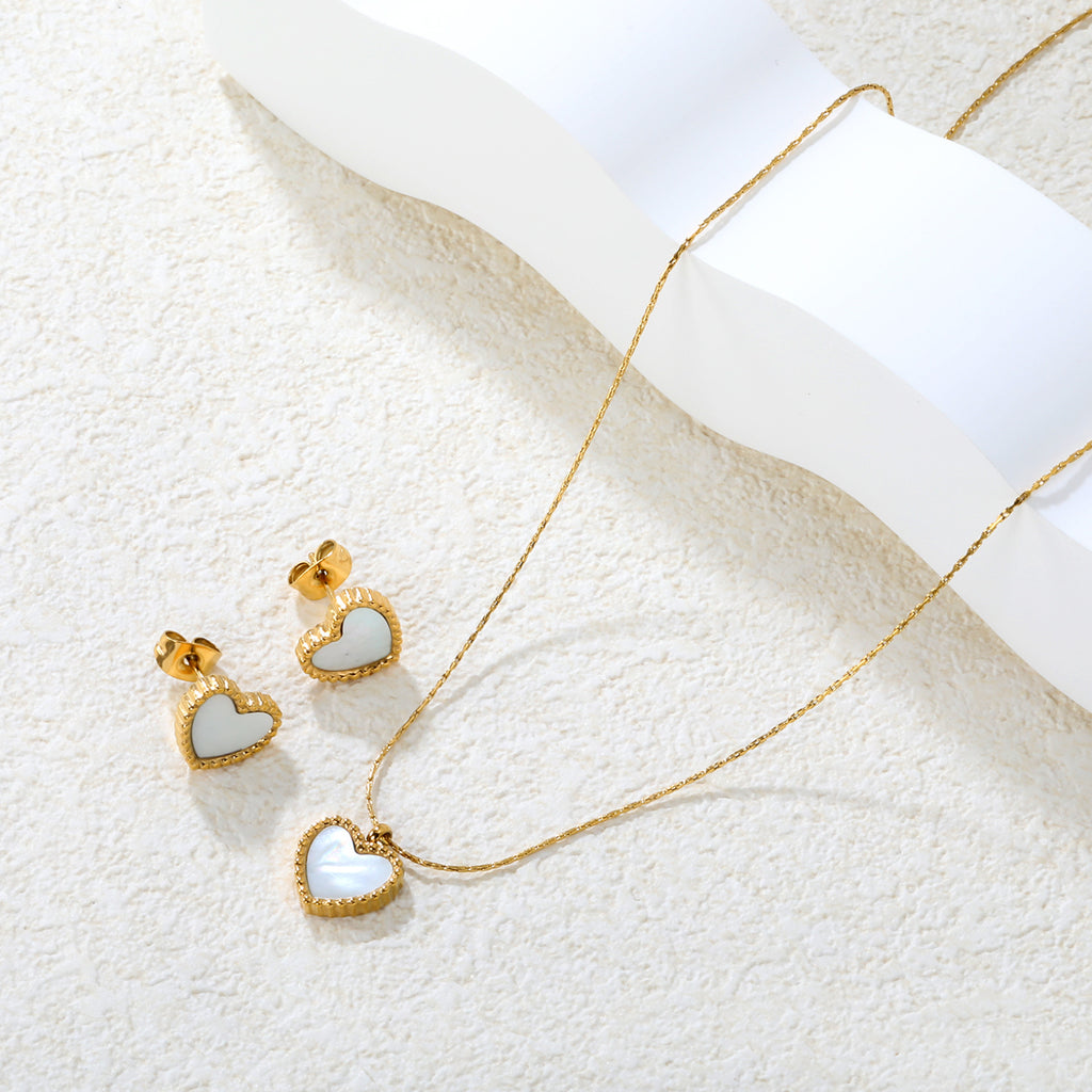 Damen Schmuckset mit Muschel-Anhänger und Perlenakzenten Shop Nory