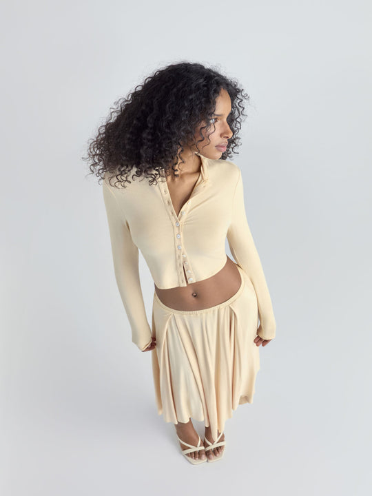 Damen Cropped-Cardigan mit Perlmuttknöpfen und asymmetrischem Zipfel-Midirock Shop Nory