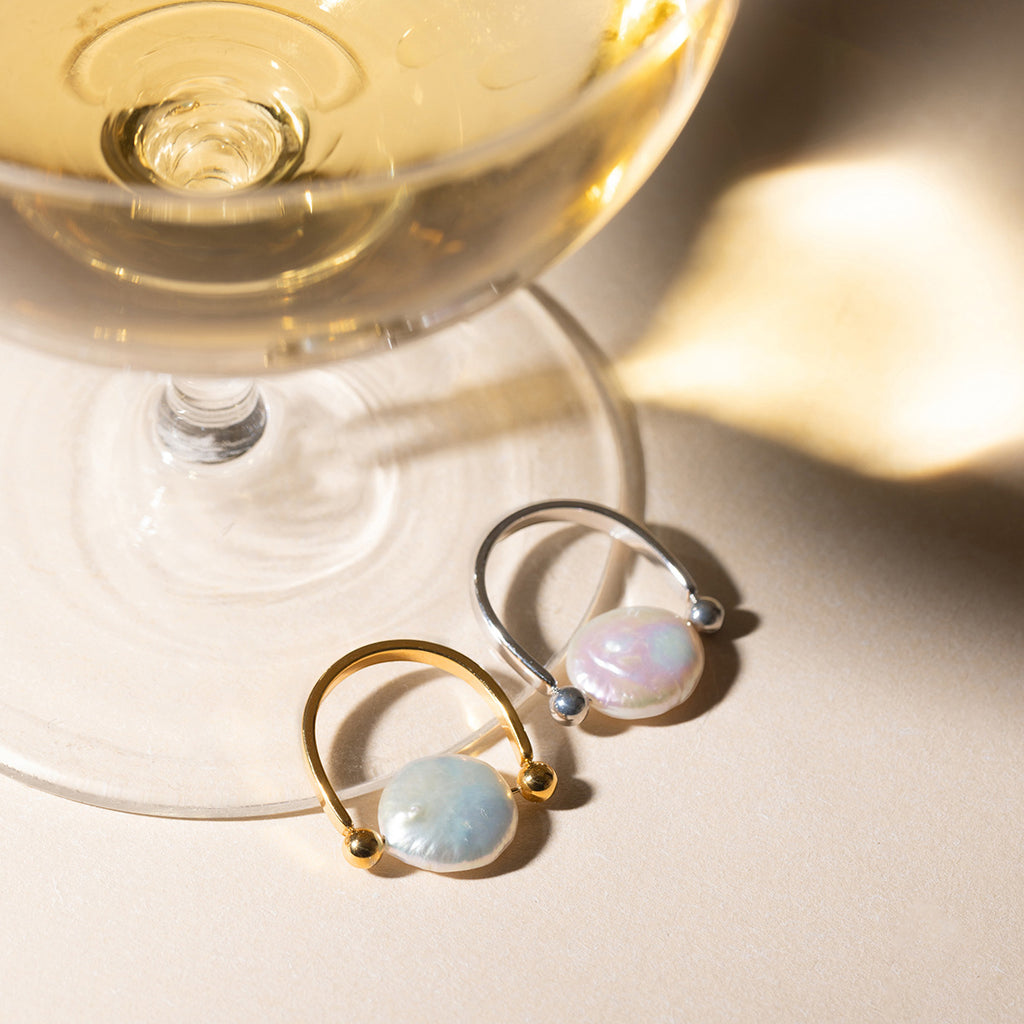 Damen Eleganter Ring mit Perlmutt-Design und hypoallergenen Eigenschaften Shop Nory