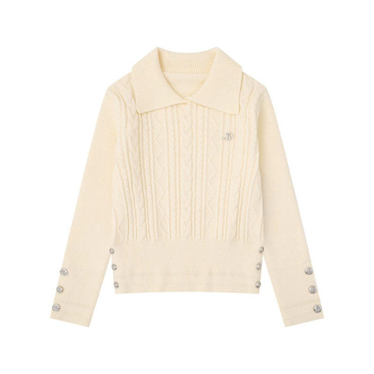 Damen Feinstrick-Polo-Pullover mit Zopfmuster, Zierknopfbesatz und taillierter Passform Shop Nory
