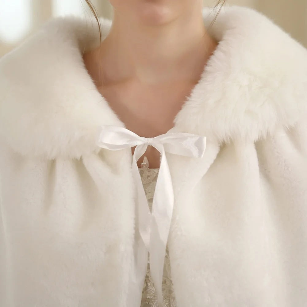Damen Elegantes Kunstpelz‑Capelet mit Schleifenverschluss und weitem Umlegekragen Shop Nory