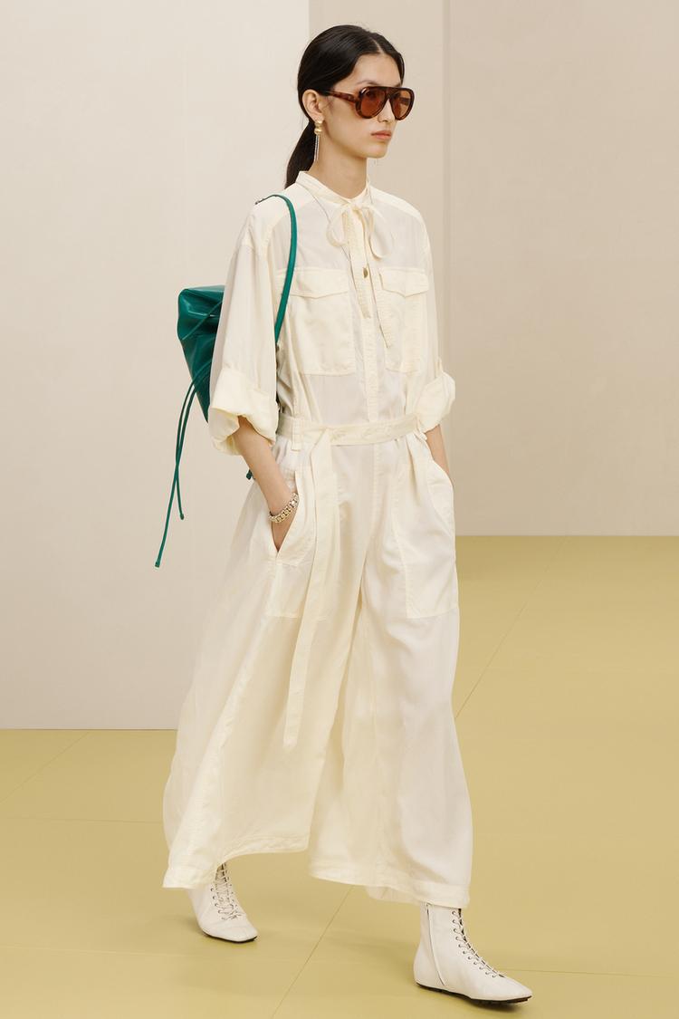 Damen Langer Utility-Jumpsuit mit Hemdkragen und Bindegürtel Shop Nory