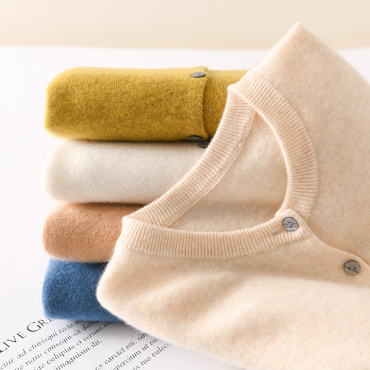 Damen Leichter Rundhals-Knopfcardigan in Kaschmiroptik mit feiner Rippkante und lässiger Silhouette Shop Nory