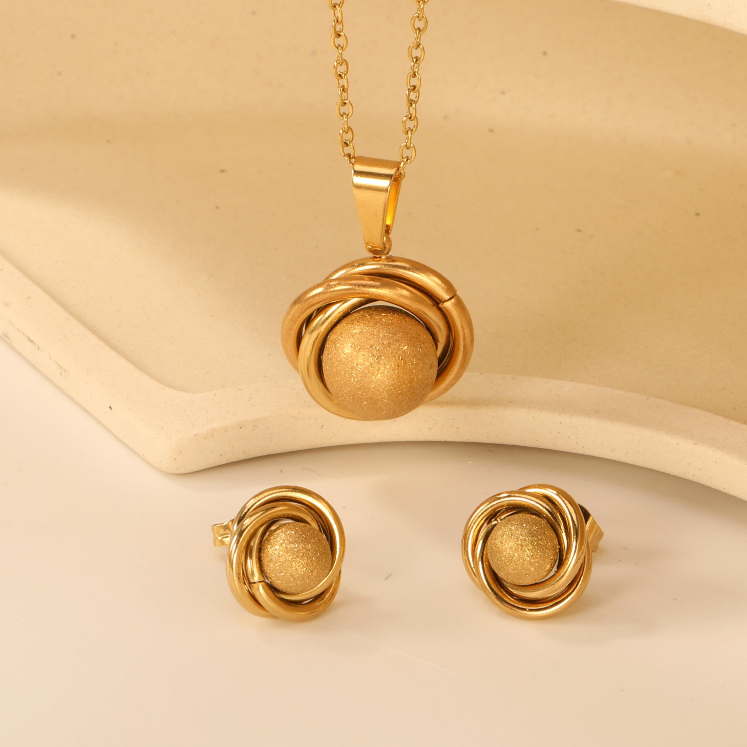 Damen Schmuckset mit elegantem Kettenanhänger und passenden Ohrsteckern Shop Nory