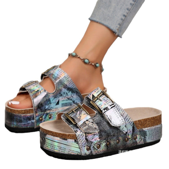 Damen Luftige Sandalen mit doppeltem Riemendesign und praktischen Schnallen