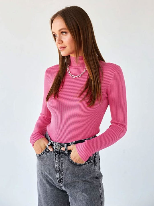 Damen Kurzgeschnittener Rippstrick‑Rollkragenpullover mit taillierter Passform Shop Nory
