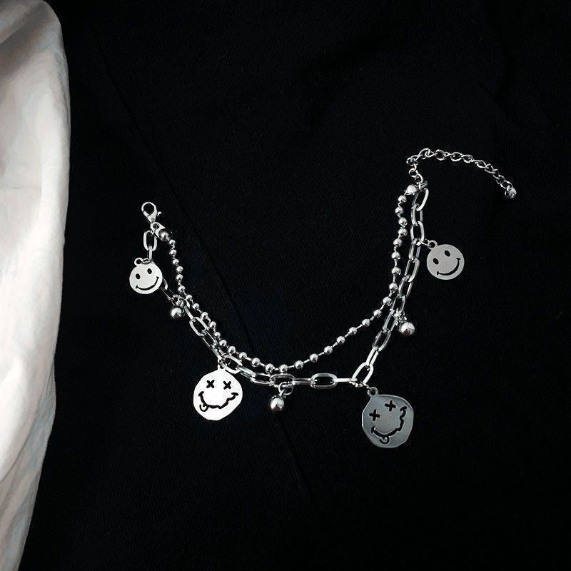 Damen Charm-Armband aus hochwertigem Edelstahl mit verspieltem Bären-Anhänger Shop Nory