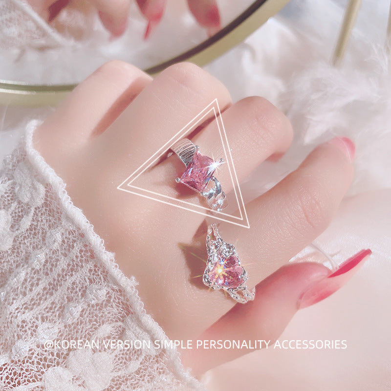 Damenring mit eleganter Zirkonia-Verkettung und filigranem Design Shop Nory