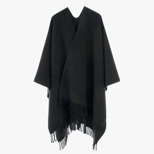 Damen Minimalistischer Wickel‑Capeponcho aus Wollmix mit V‑Ausschnitt und zartem Fransensaum Shop Nory
