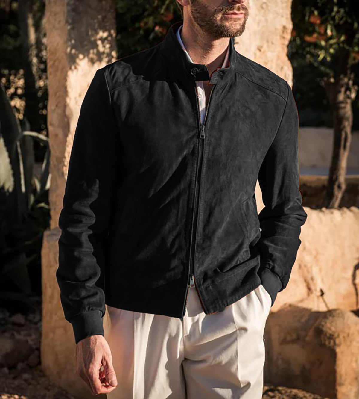 Herren lässige Wildlederjacke mit Stehkragen und seitlichen Reißverschlusstaschen
