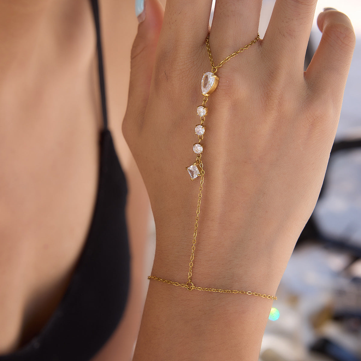 Damen Armband mit funkelnden Zirkonia und verstellbarem Verschluss Shop Nory