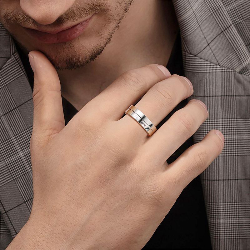 Herren Ring mit modernem zweifarbigem Design und graviertem Schriftzug Shop Nory