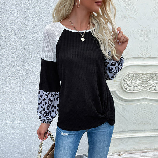 Damen Asymmetrisches Waffelstrick-Shirt mit Knotenbund und Leopard‑Manschetten Shop Nory