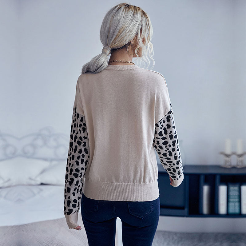 Damen V‑Ausschnitt Feinstrickpullover mit Leo‑Jacquardärmeln und überschnittener Passform Shop Nory