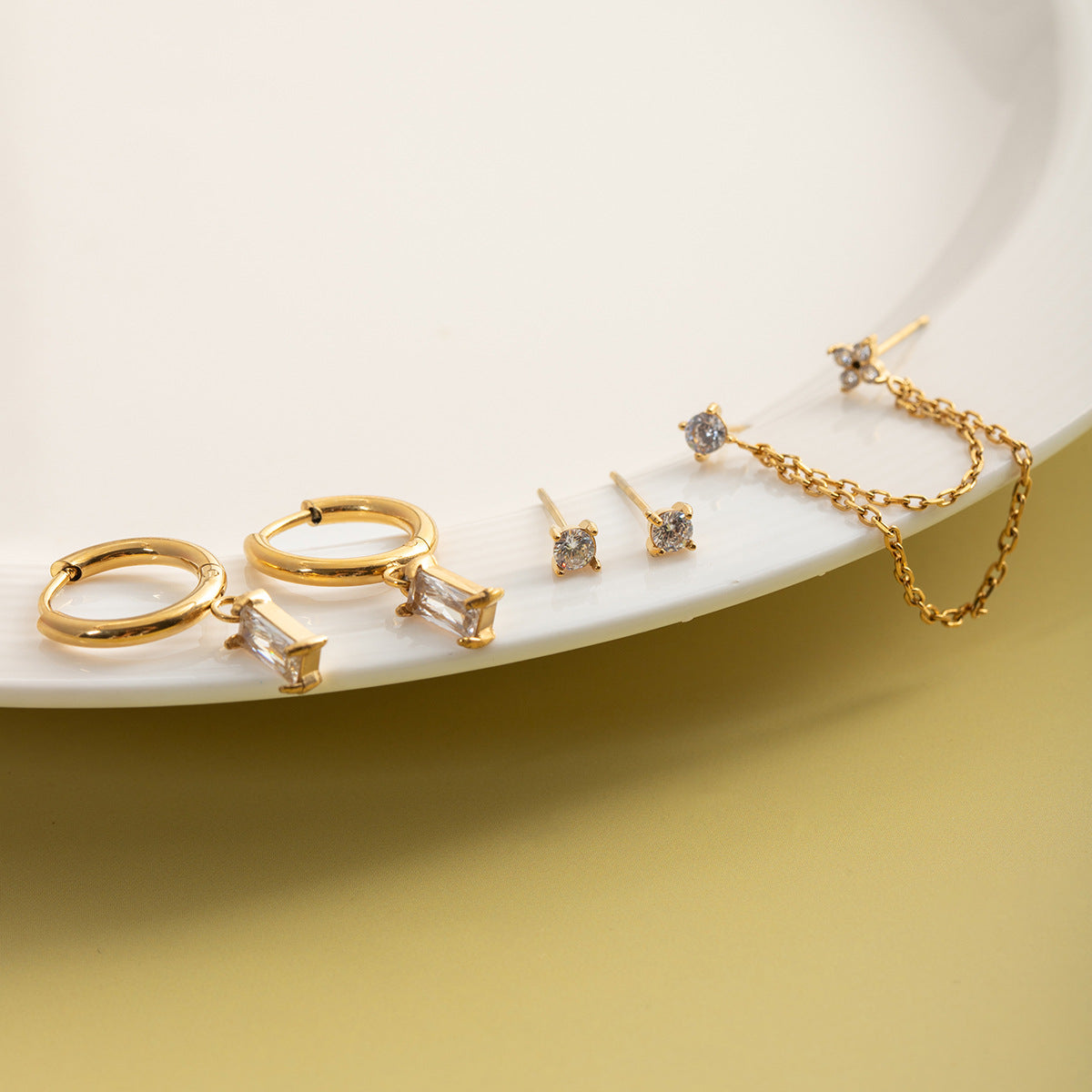 Damen elegante und funkelnde Ohrring-Set mit Kettenanhänger Shop Nory