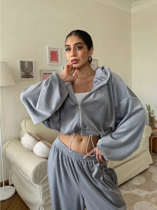 Damen kurzes Kapuzenzipper-Lounge-Set mit oversized Ärmeln und weitem Jogginghose-Schnitt Shop Nory