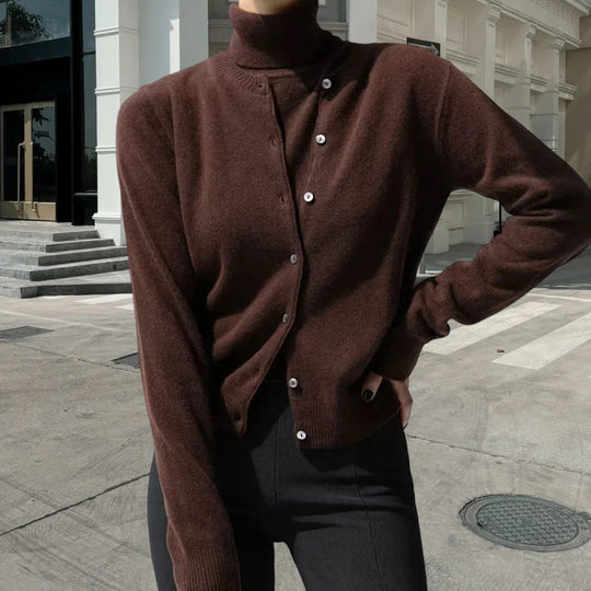 Damen Strickoberteil mit eleganter Knopfleiste und modernen Details
