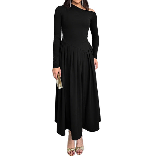 Damen nan asymmetrisches Maxikleid mit plissiertem Rock und figurbetontem Oberteil Shop Nory