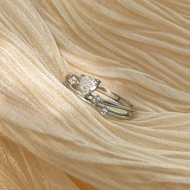 Damen Eleganter Ring mit einzigartigem Design und funkelnden Kristallen Shop Nory