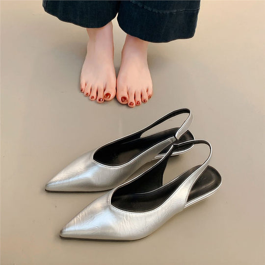 Damen Minimalistische spitz zulaufende Slingback‑Ballerinas aus Softlederoptik mit gepolstertem Fußbett Shop Nory