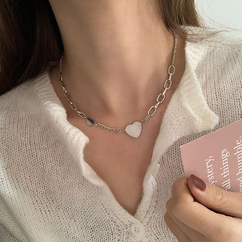 Damen Halskette mit Herzanhänger und modernem Gliederdesign Shop Nory
