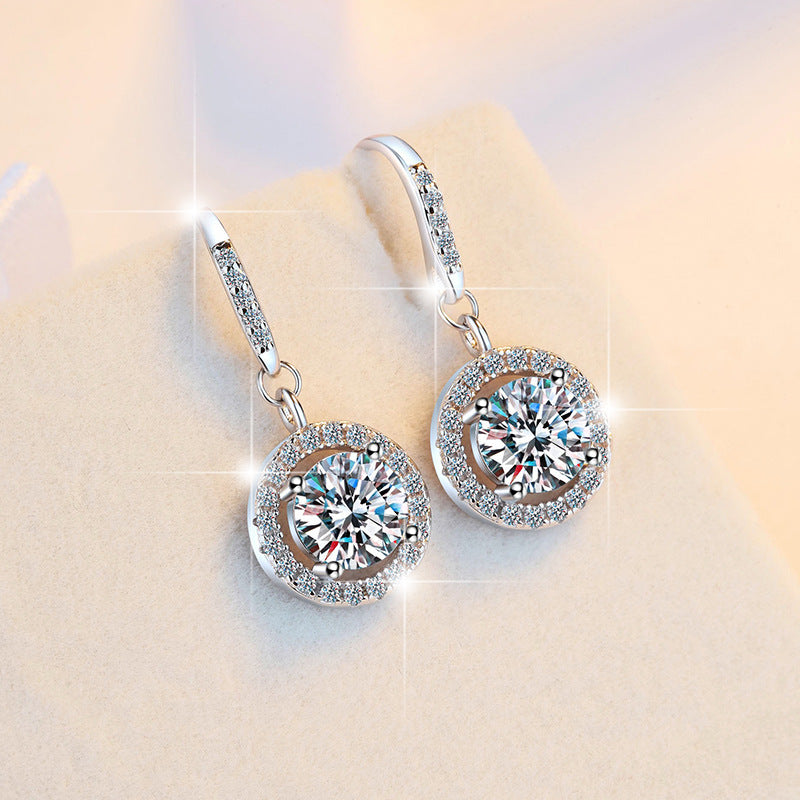 Damen Ohrringe mit funkelnden Kristallen und elegantem Design Shop Nory
