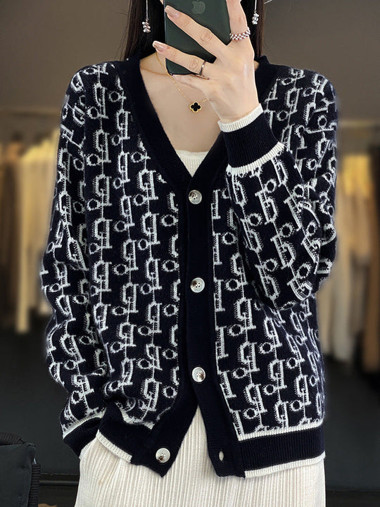 Damen Gemusterter Jacquard-Strickcardigan mit V-Ausschnitt und Perlmuttknöpfen Shop Nory