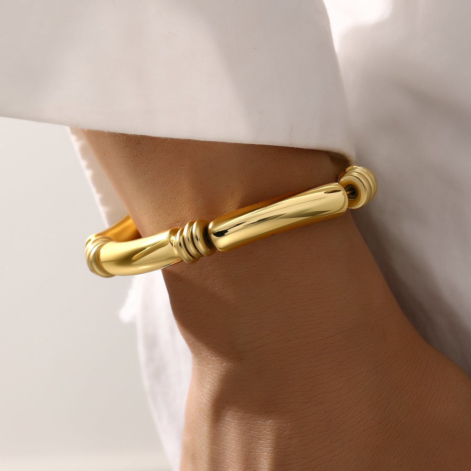 Damen Armreif mit elegantem minimalistischen Design Shop Nory