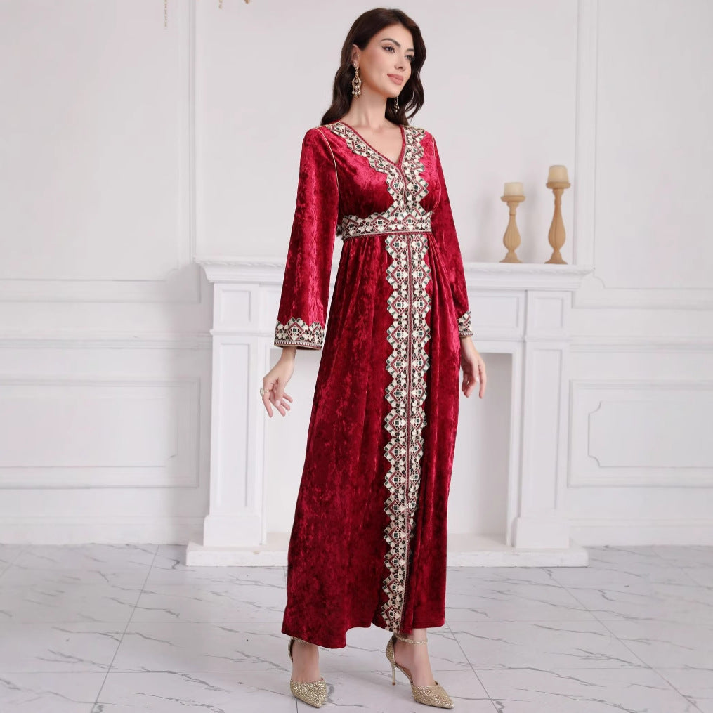 Damen Samt‑Maxikleid im Kaftanstil mit bestickter Mittelblende und Taillengürtel Shop Nory
