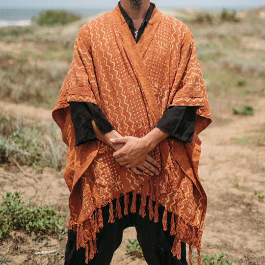 Herren gewShop Noryter Boho-Poncho mit Fransen und V-Ausschnitt Shop Nory