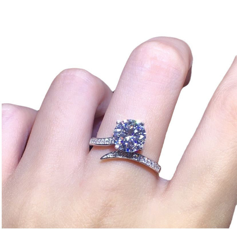 Damen Solitär-Ring mit elegantem Design und funkelndem Zirkonia Shop Nory