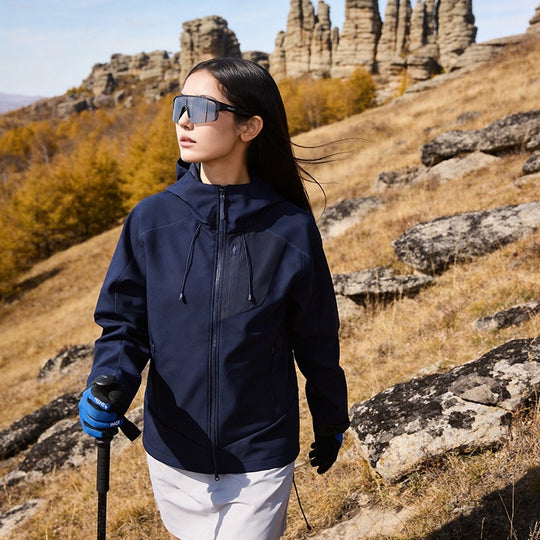 Unisex Softshell Outdoorjacke mit Kapuze, winddicht und elastisch Shop Nory