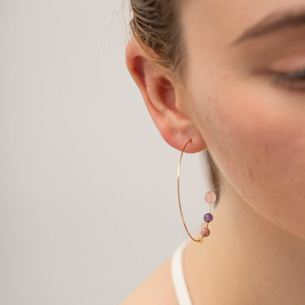 Damen Ohrhänger mit bunten Steinakzenten und elegantem, geschwungenem Design Shop Nory