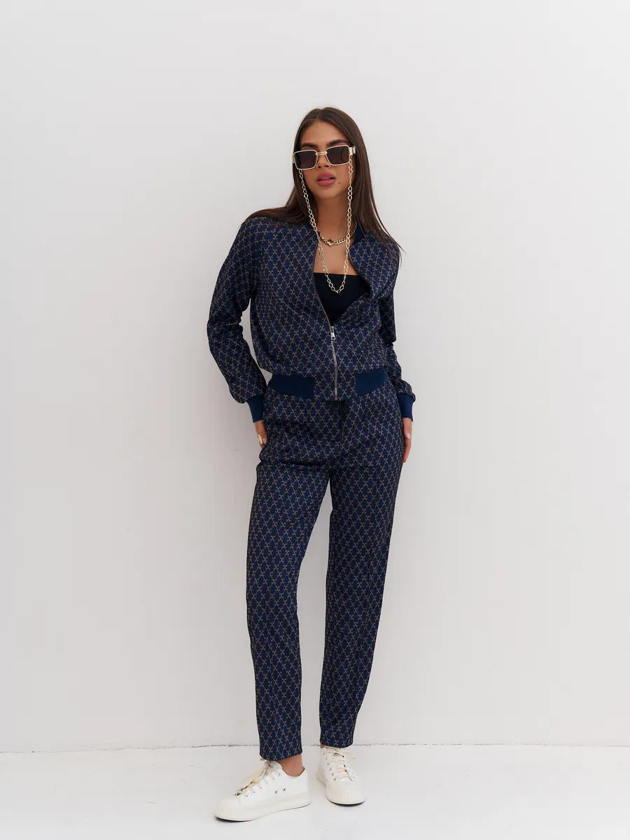 Damen jacquard Lounge-Set mit kurzer Bomberjacke und hochgeschnittener Kordelzug-Hose Shop Nory