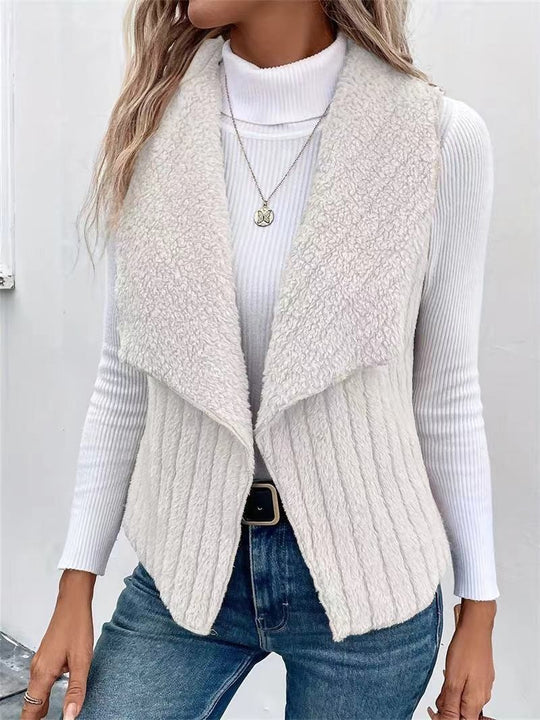 Damen nan kuschelige ärmellose Teddy-Fleece-Weste mit großem Schalkragen und strukturierter Rippenoptik Shop Nory