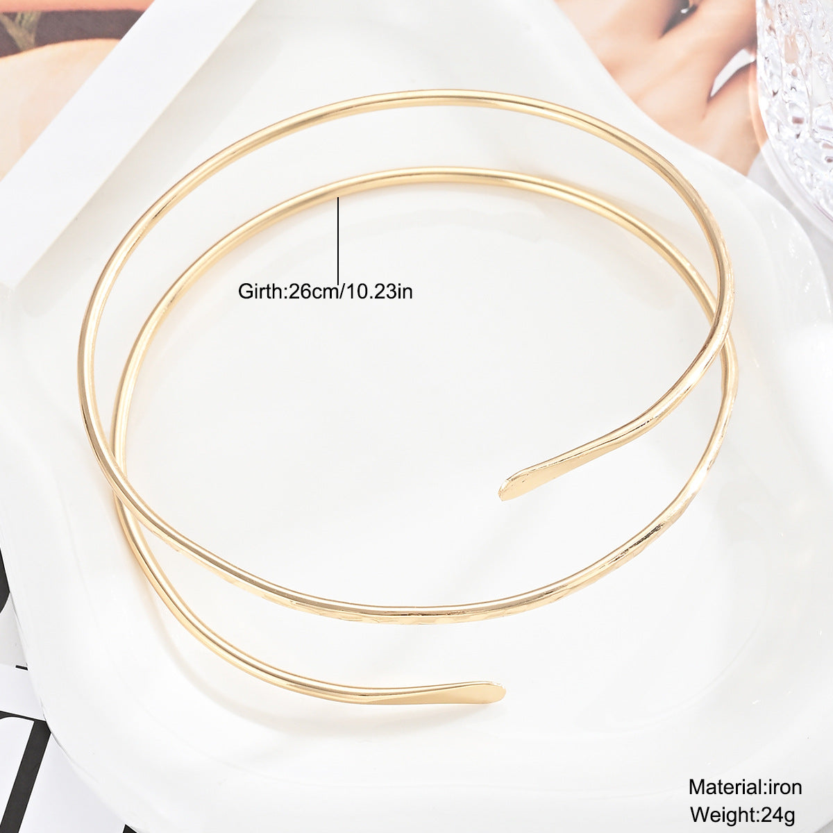 Damen Armreif-Set mit elegantem, geschwungenem Design und polierten Oberflächen Shop Nory
