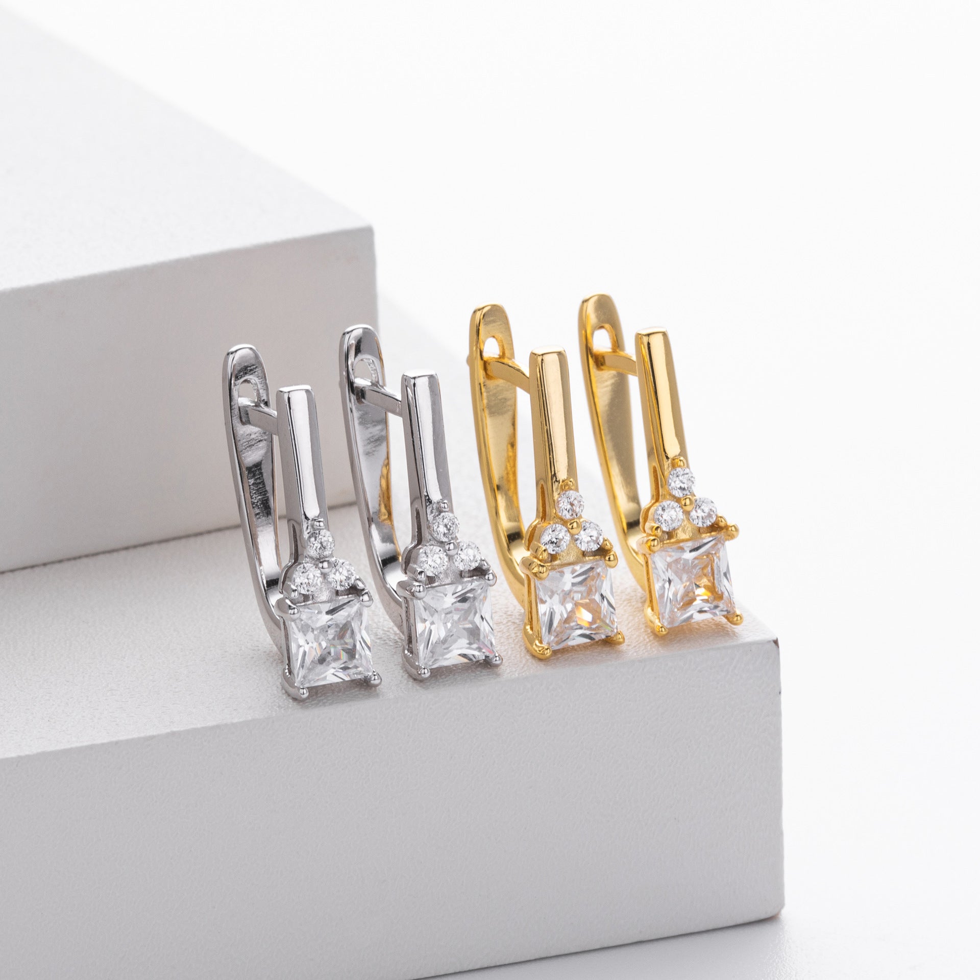 Damen Ohrhänger mit luxuriösen Zirkon-Verzierung aus hochwertigem 925 Sterling Silber Shop Nory