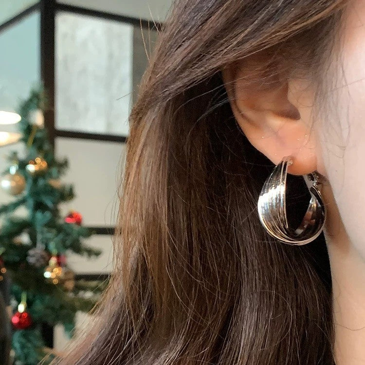 Damen Hoops mit gewelltem Design Shop Nory