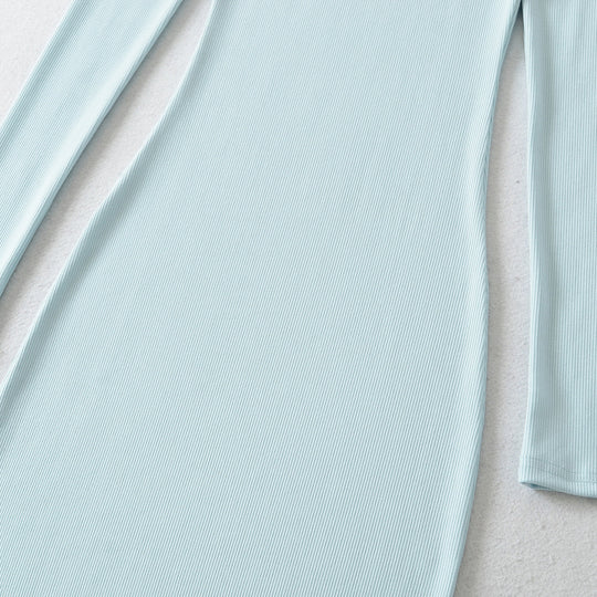 Damen Figurnahes geripptes Midikleid mit weitem Rundhalsausschnitt und langen Ärmeln Shop Nory