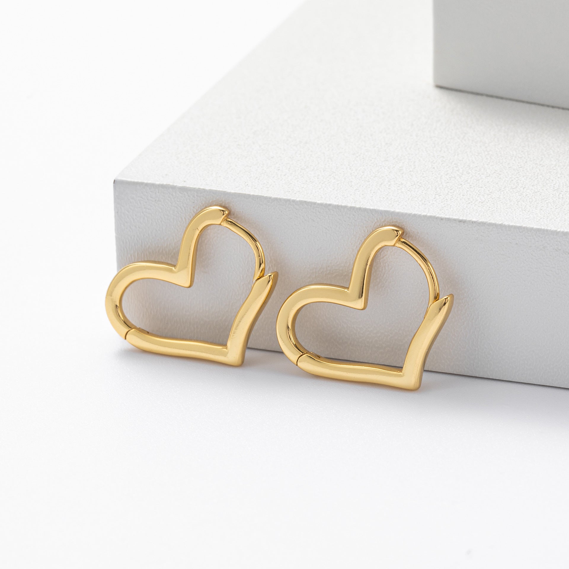 Damen Ohrhänger im stilvollen geschwungenen Design aus hochwertigem 925 Sterling Silber Shop Nory