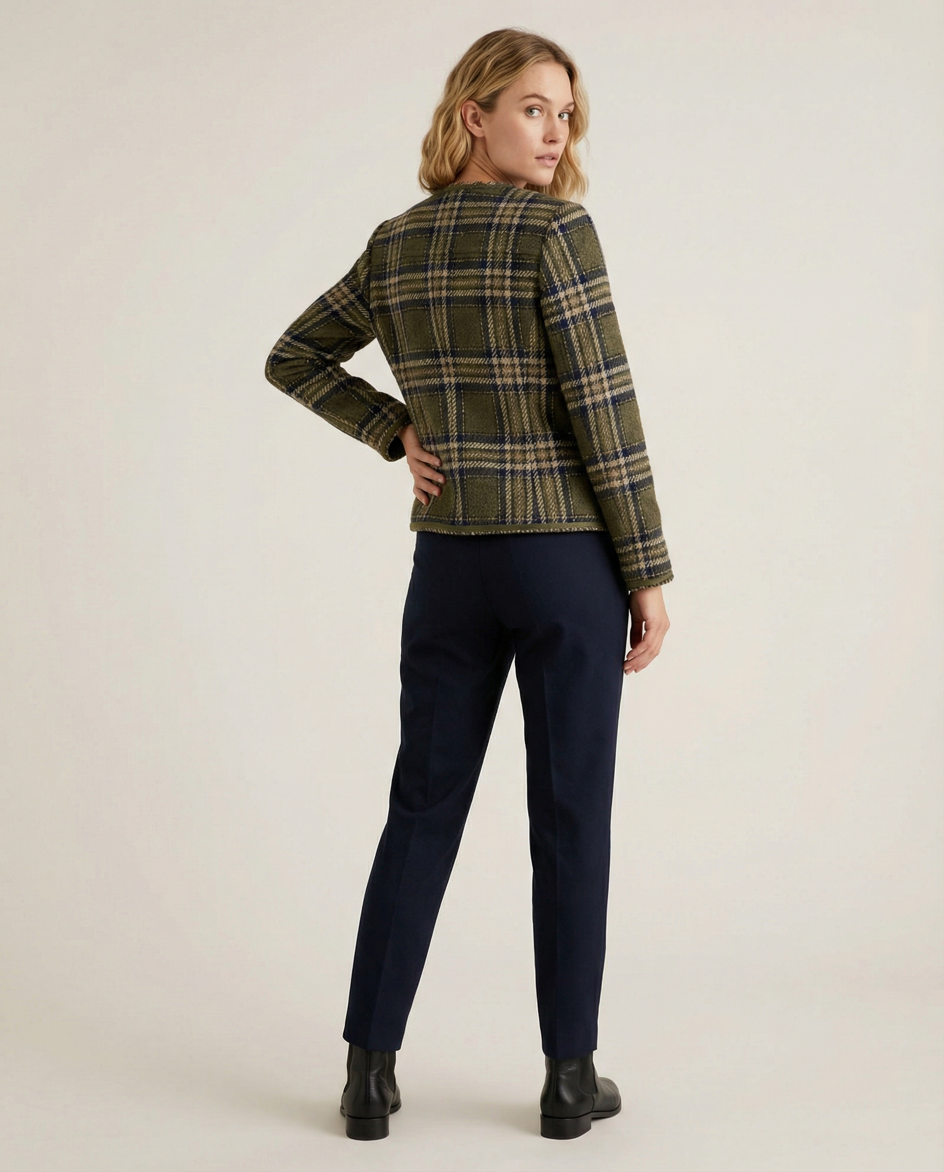 Damen Tweed-Blazerjacke mit goldenen Knöpfen