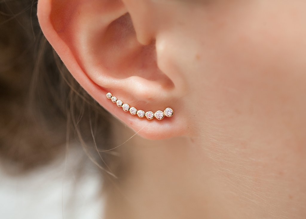 Ohrklemme mit Zirkonia Vergoldet - Ear Climber | Shop Nory