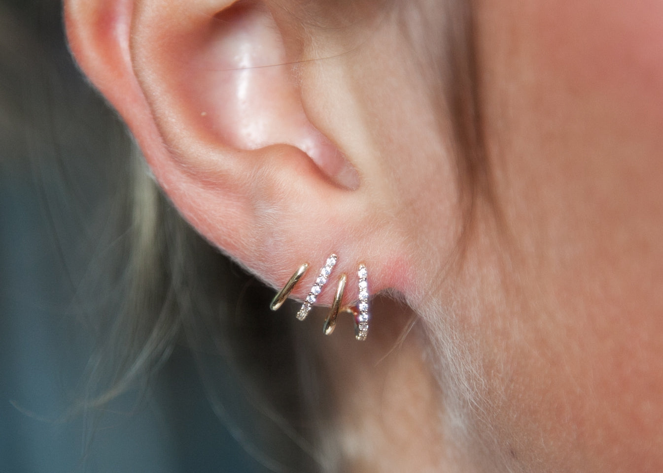 Ohrringe Vierfach Creolen mit Zirkonia Vergoldet | Shop Nory