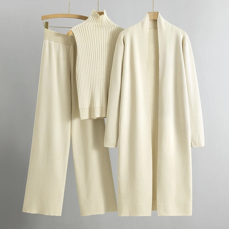 Schickes Damen Satz mit Langem Mantel und Gerader Hose