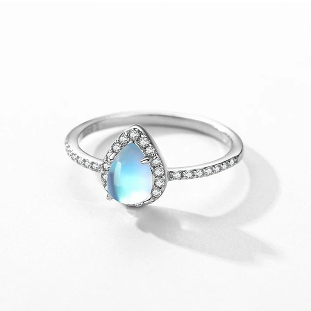Exquisite Wasserfallring | Shop Nory