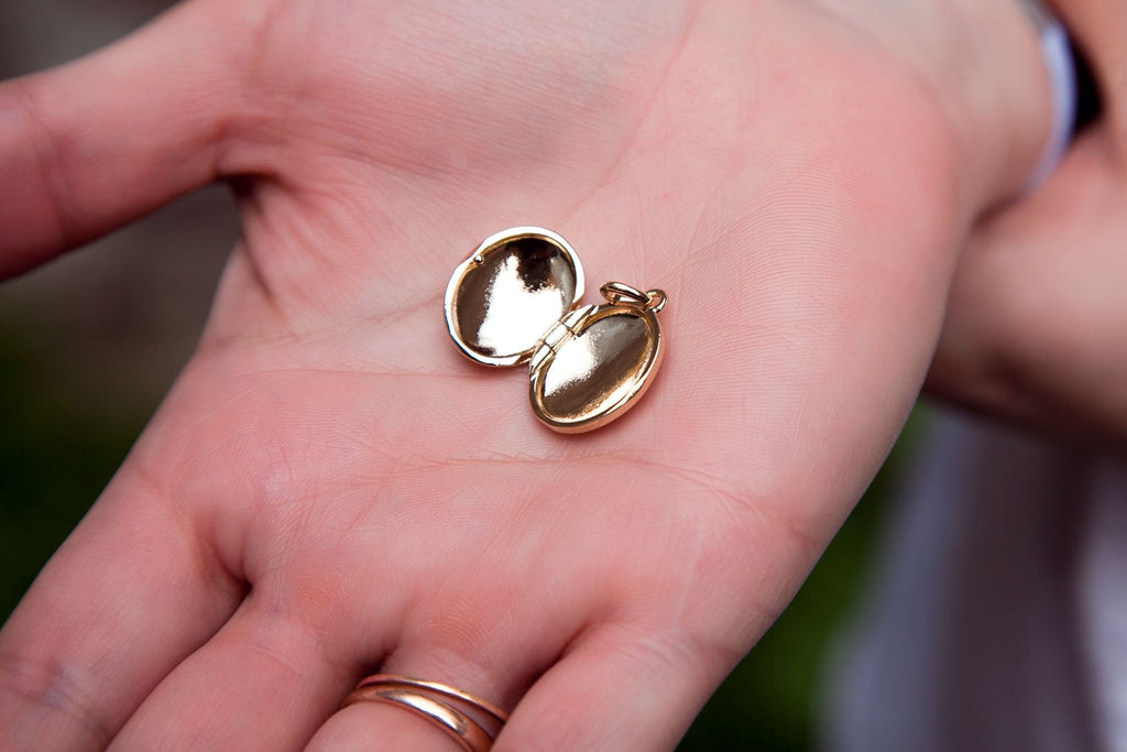 Lange Kette mit Oval Foto Medaillon - 16Karat vergoldet | Shop Nory