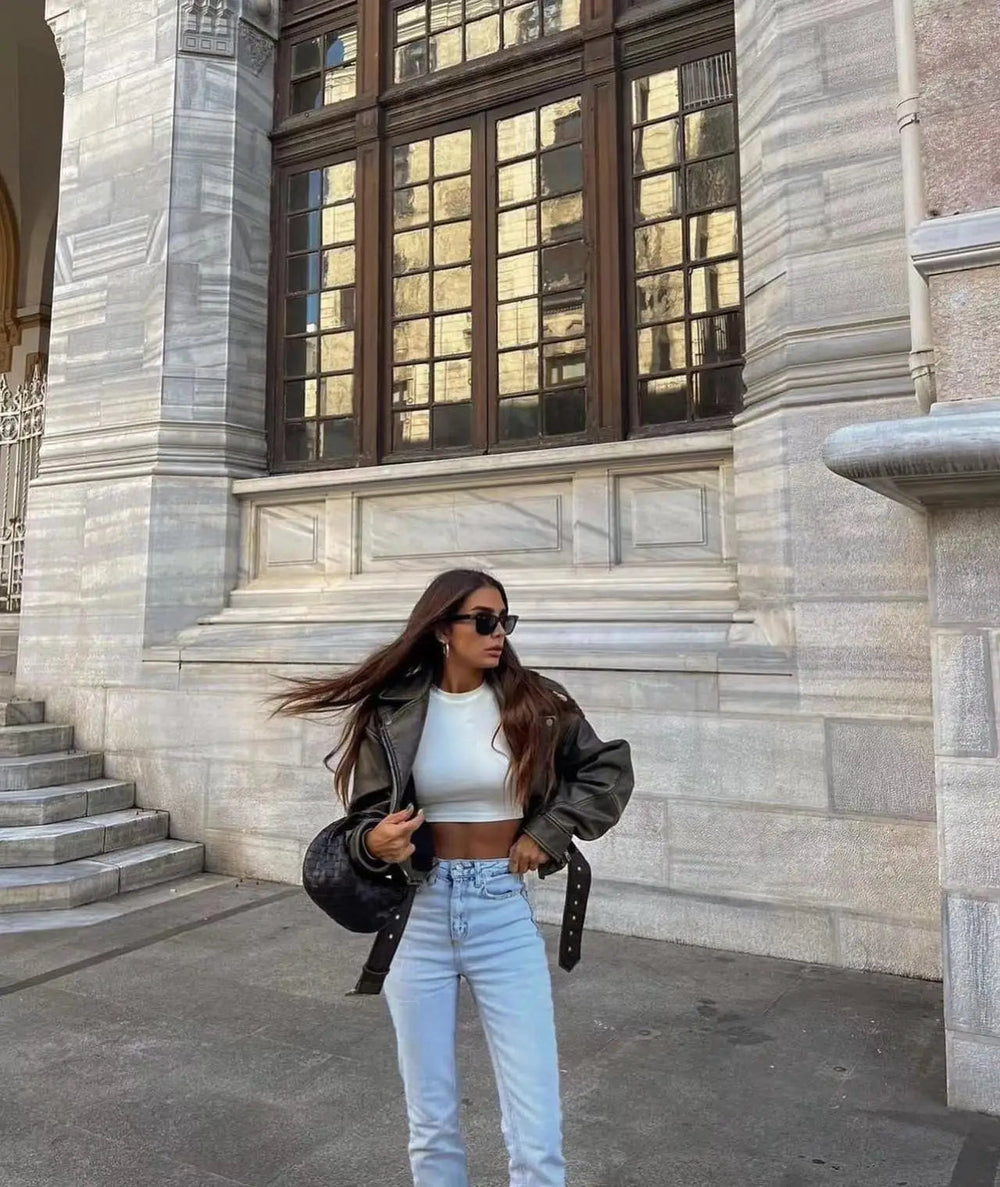 Damen Lederjacke mit Reißverschluss und GürtelDetails